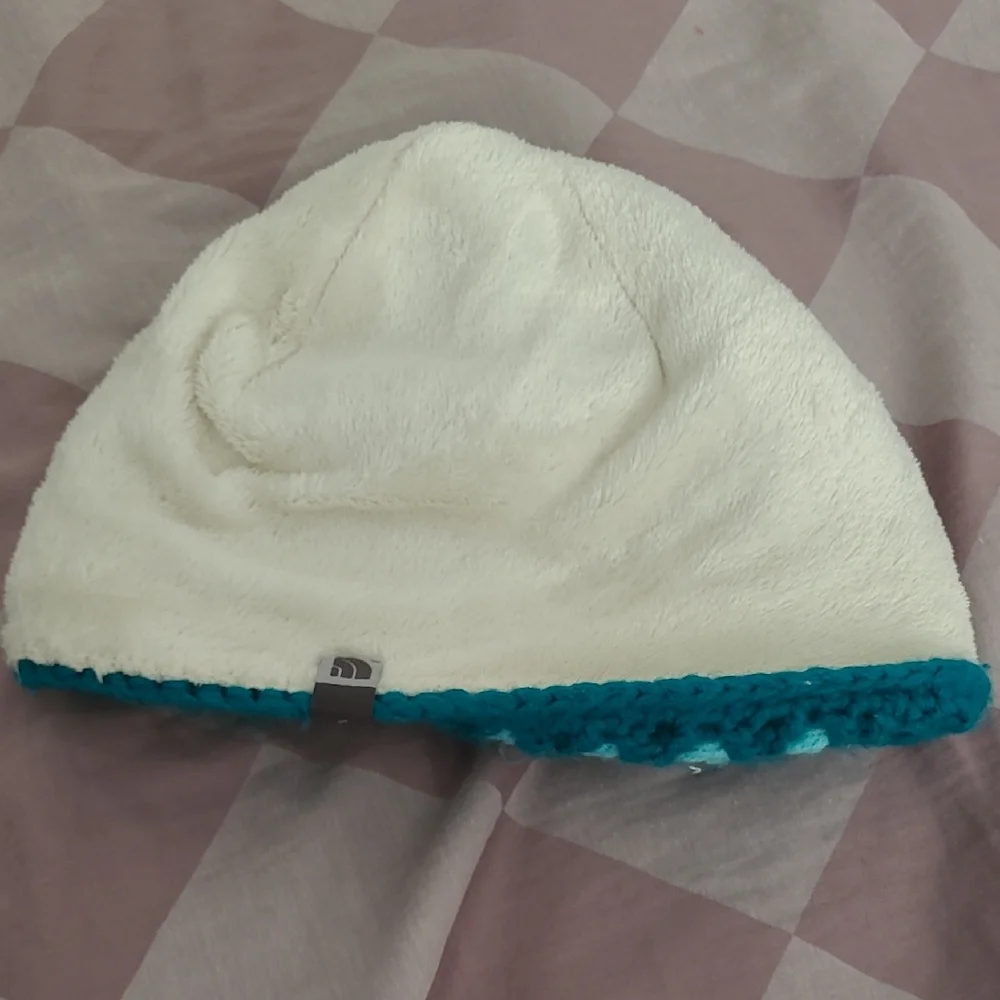 The North Face Kids' Teal and White Knit Hat - Picture 4 of 4